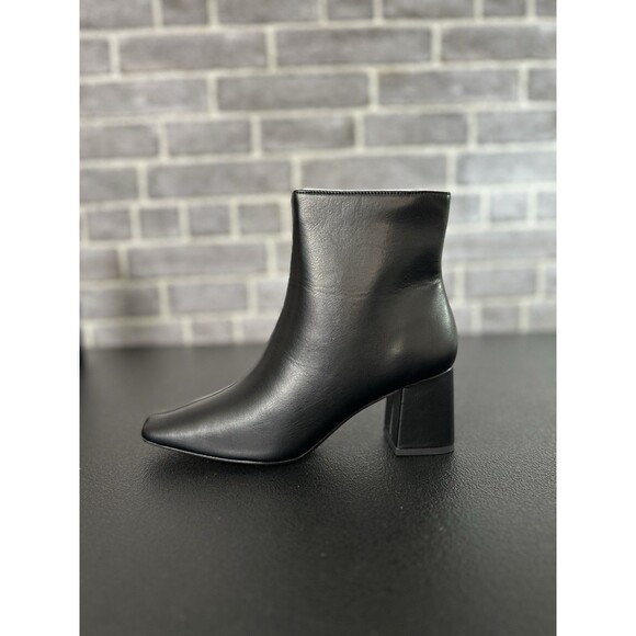 Journee Collection Womens 7M Black Haylinn Block Faux Leather Heeled Ankle Boot - Picture 5 of 14